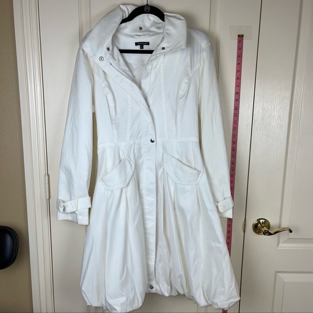 Samuel Dong White Long Jacket In Great Used Condi… - image 1